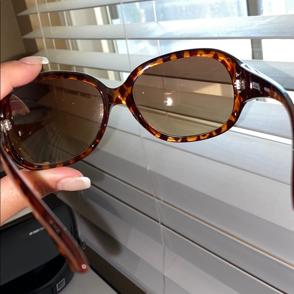 Sunglasses - Picture 6 of 8